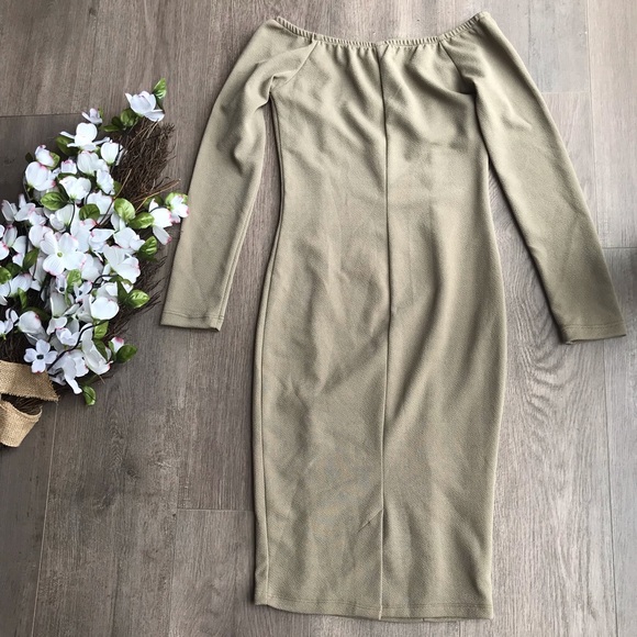 Long sleeve off the shoulder midi beige dress NWT - Picture 2 of 2